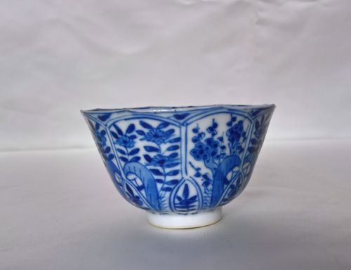 Blauw-wit theekommetje, eierschaalporselein, Kangxi periode